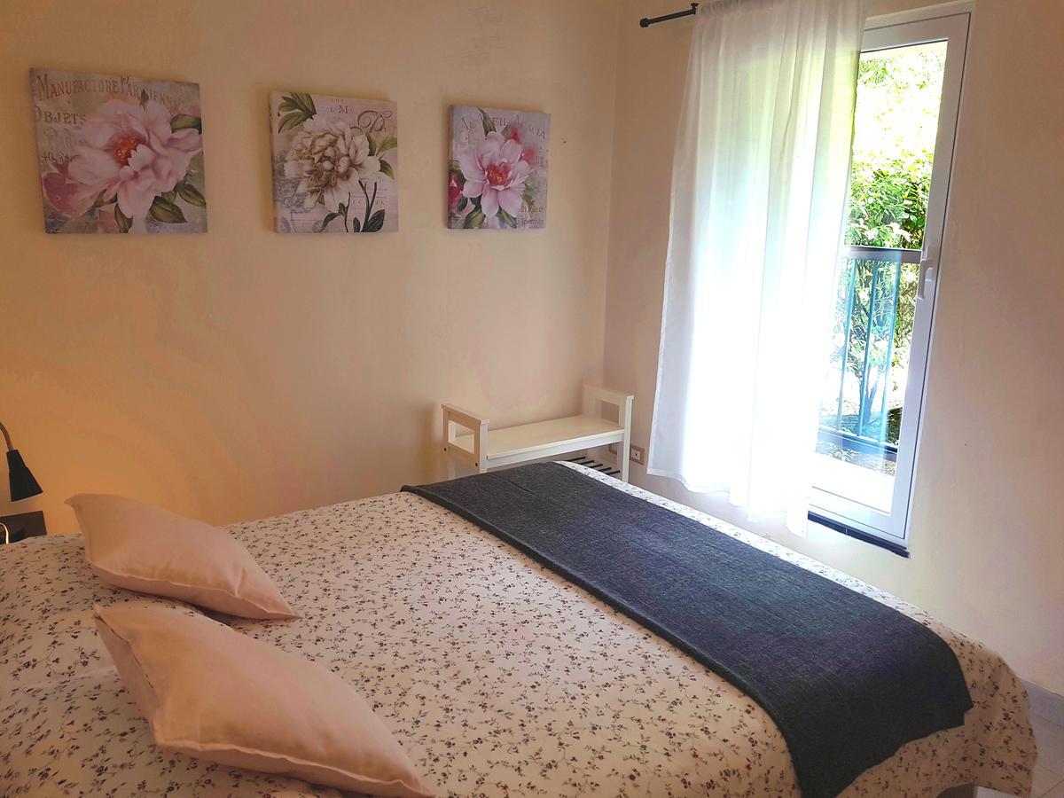 Il Bosco Di Campo Marzano Rooms & Apartments 보르조나사 외부 사진